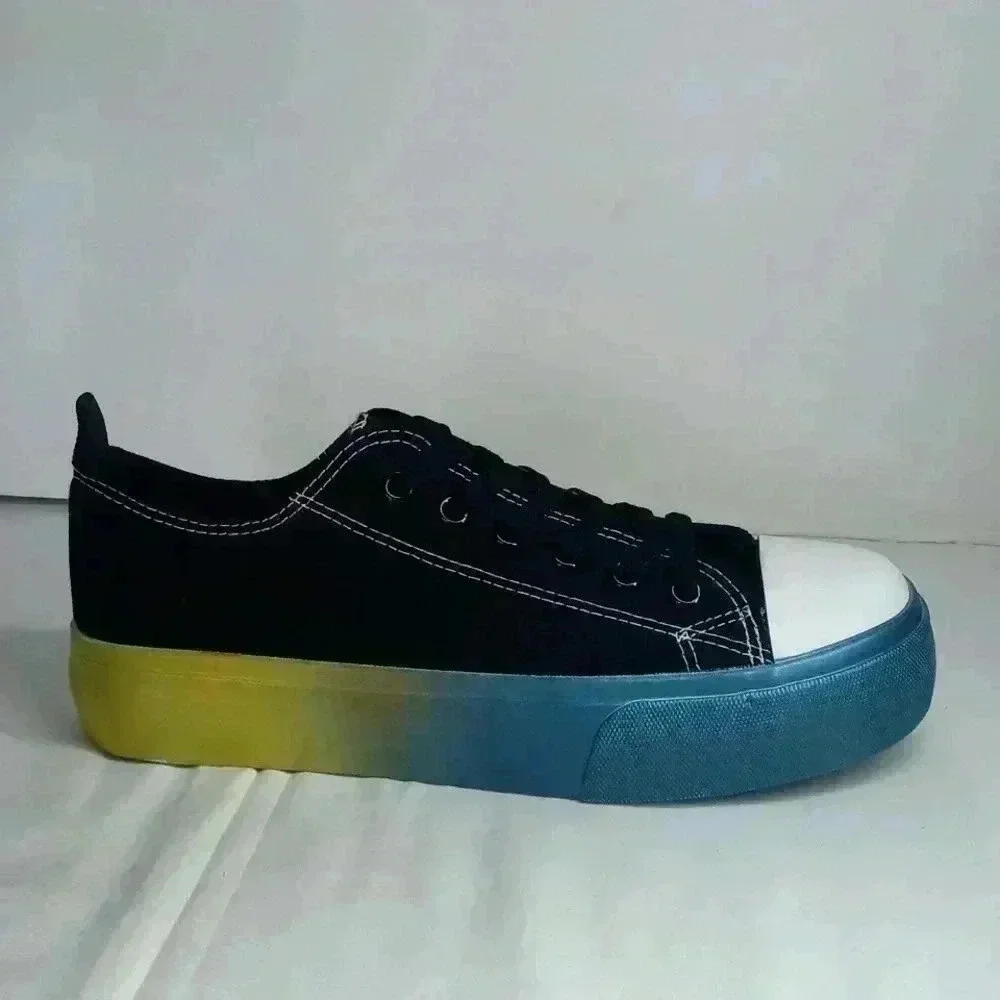 Olivia miller glitter sole low top sneaker